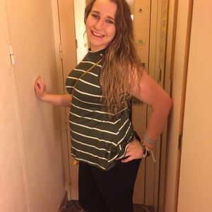 Meet your Posher, Olivia